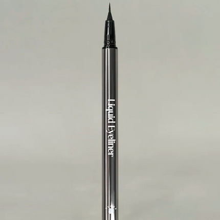 DELINEADOR LIQUIDO DE OJOS DOLCE BELLA DE LUJO