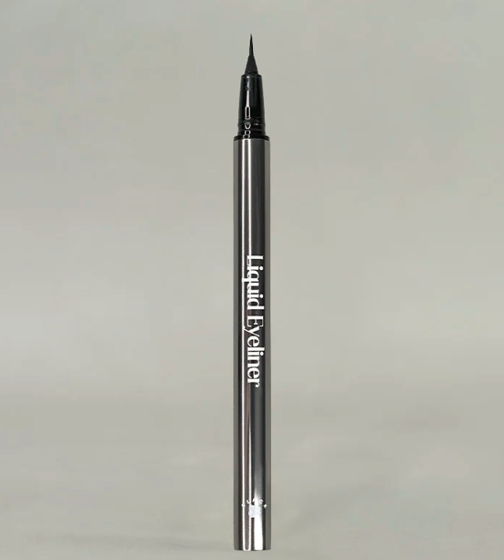 DELINEADOR LIQUIDO DE OJOS DOLCE BELLA DE LUJO